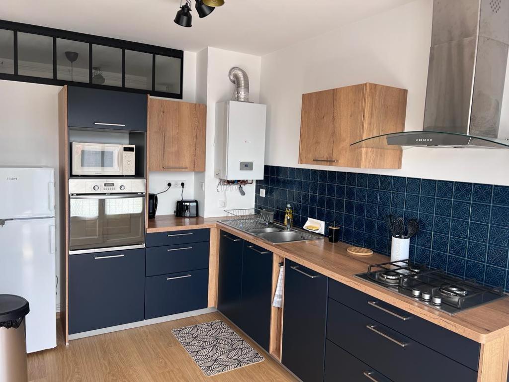 Apartment T2 Centre Ville, Soulages, Amphitheatre - Wifi Clim Balcon Parking *
