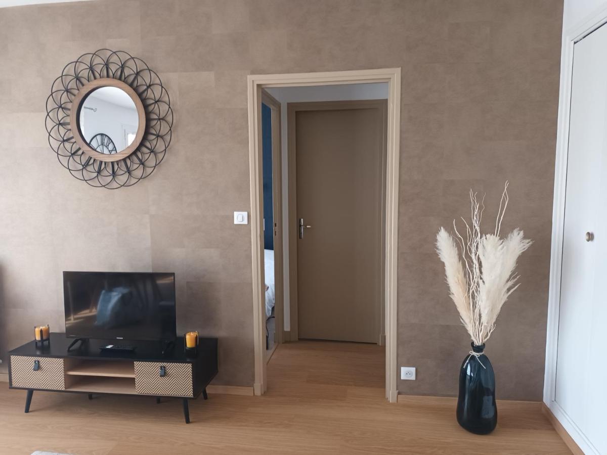 T2 Centre Ville, Soulages, Amphitheatre - Wifi Clim Balcon Parking *