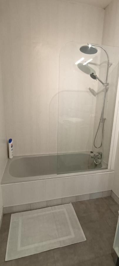 T2 Centre Ville, Soulages, Amphitheatre - Wifi Clim Balcon Parking Apartment *