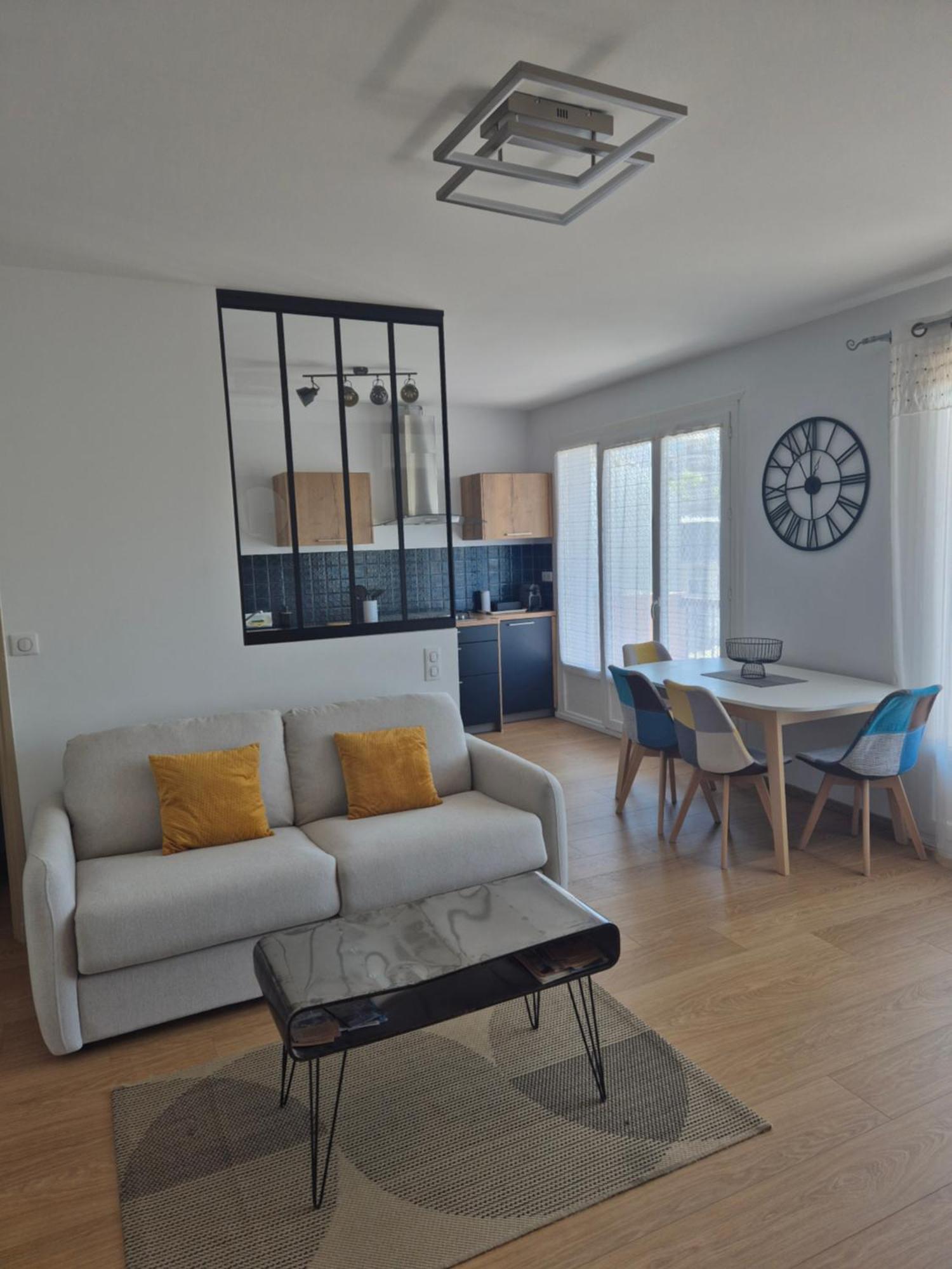 T2 Centre Ville, Soulages, Amphitheatre - Wifi Clim Balcon Parking * Rodez